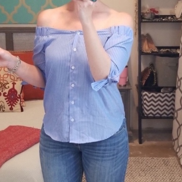 Haute Project Blue Striped Off The Shoulder Top - Picture 3 of 11